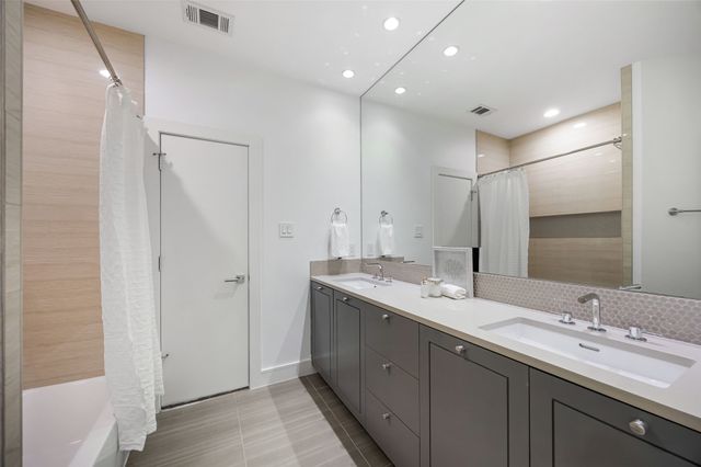 5948 Azalea Lane, Dallas, TX 75230