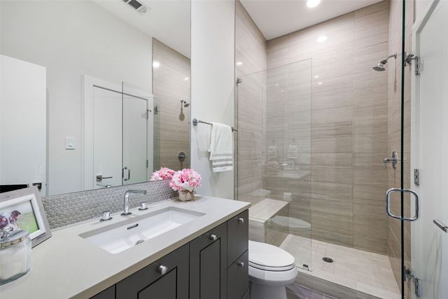 5948 Azalea Lane, Dallas, TX 75230