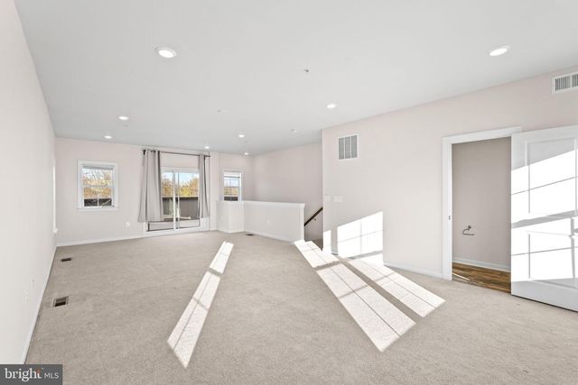 4711 CHEROKEE ST, College Park, MD 20740