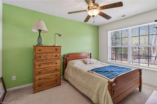 15136 Evening CT, Carrollton, VA 23314