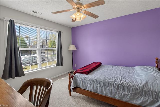 15136 Evening CT, Carrollton, VA 23314