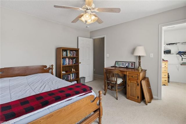 15136 Evening CT, Carrollton, VA 23314