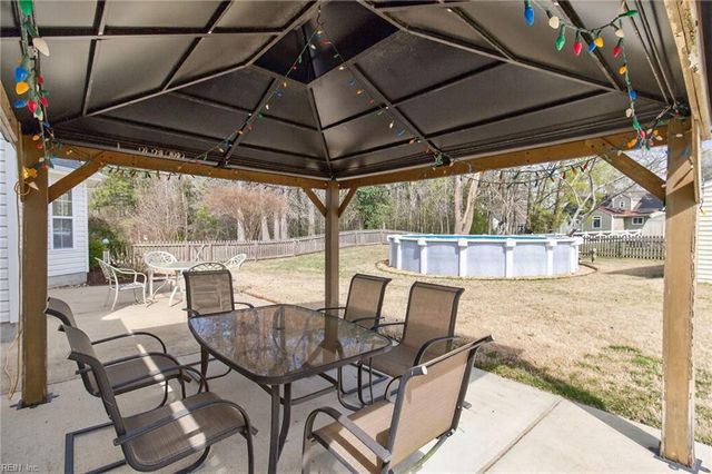 15136 Evening CT, Carrollton, VA 23314