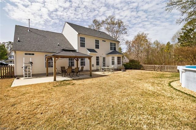 15136 Evening CT, Carrollton, VA 23314