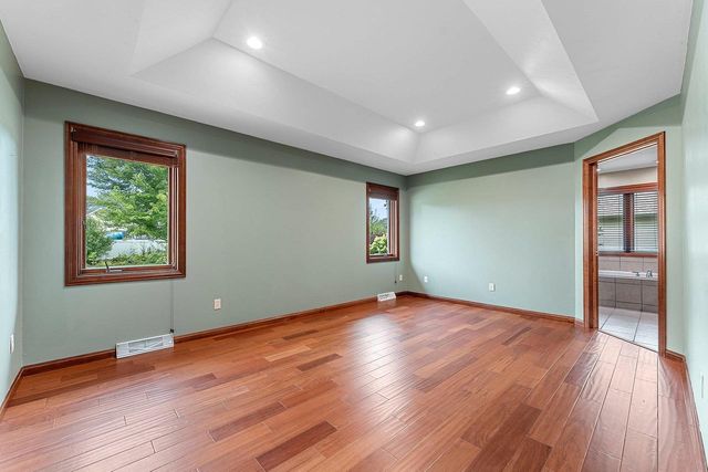 2328 LOST DAUPHIN ROAD, De Pere, WI 54115