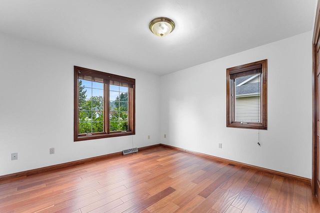 2328 LOST DAUPHIN ROAD, De Pere, WI 54115
