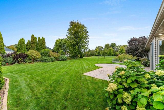 2328 LOST DAUPHIN ROAD, De Pere, WI 54115