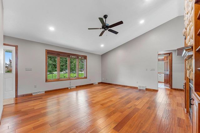 2328 LOST DAUPHIN ROAD, De Pere, WI 54115