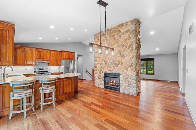 2328 LOST DAUPHIN ROAD, De Pere, WI 54115