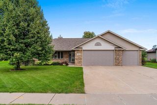 2328 LOST DAUPHIN ROAD, De Pere, WI 54115