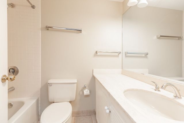 492 Beacon Street 42, Boston, MA 02115