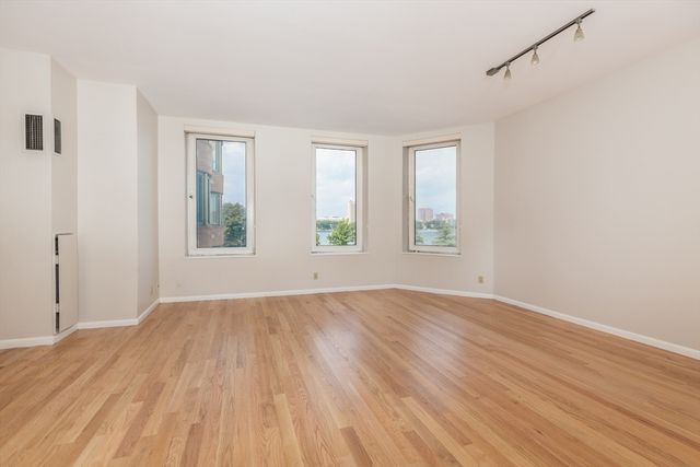 492 Beacon Street 42, Boston, MA 02115