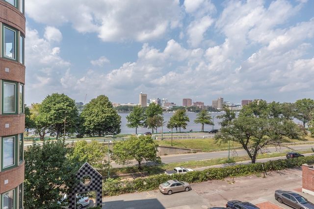 492 Beacon Street 42, Boston, MA 02115