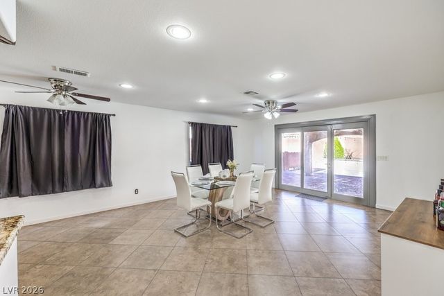 4304 West LA MADRE Way, North Las Vegas, NV 89031