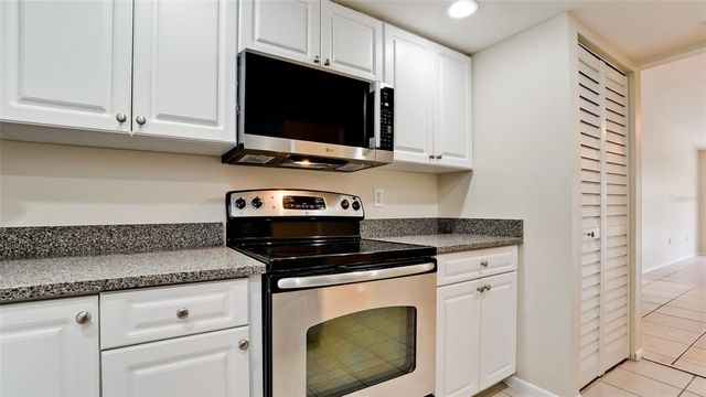 1225 56TH STREET W, Bradenton, FL 34209