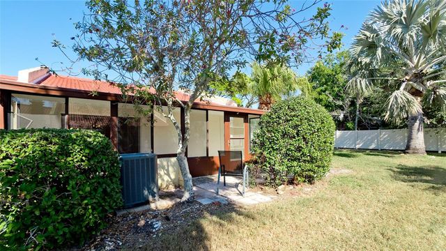 1225 56TH STREET W, Bradenton, FL 34209