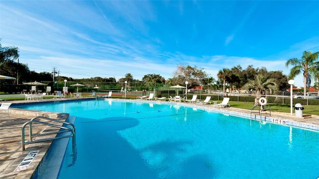 1225 56TH STREET W, Bradenton, FL 34209