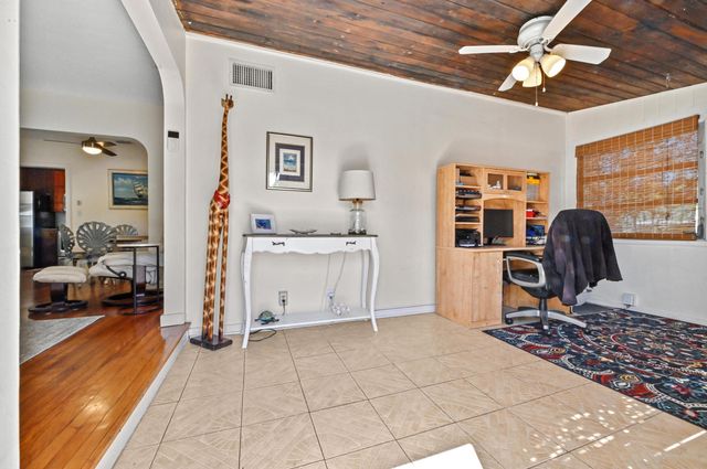 701 Palmetto Street, West Palm Beach, FL 33405