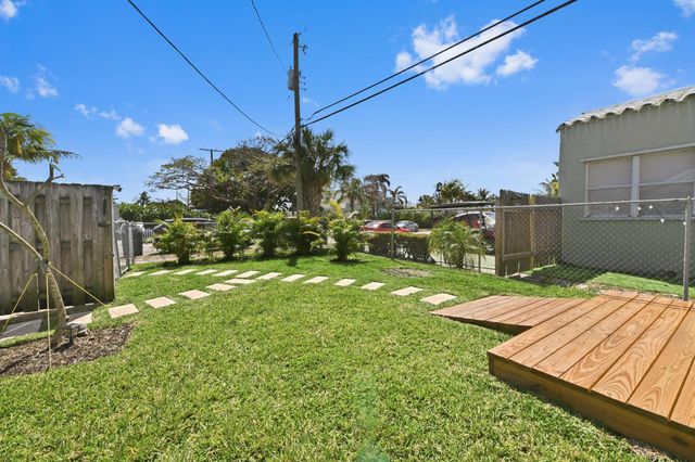 701 Palmetto Street, West Palm Beach, FL 33405