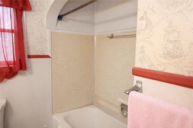 89 Alpine Road, Greece, NY 14612