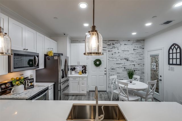 575 S Virginia Hills Drive 3104, Mckinney, TX 75072