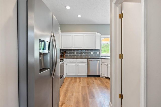 130 ARBOR Circle, Council Bluffs, IA 51503