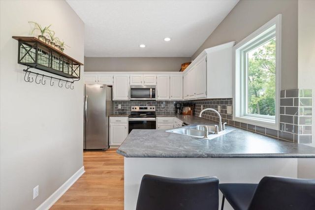 130 ARBOR Circle, Council Bluffs, IA 51503