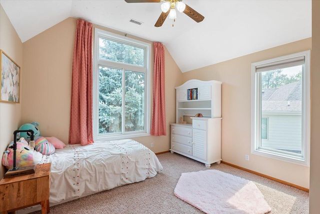 130 ARBOR Circle, Council Bluffs, IA 51503