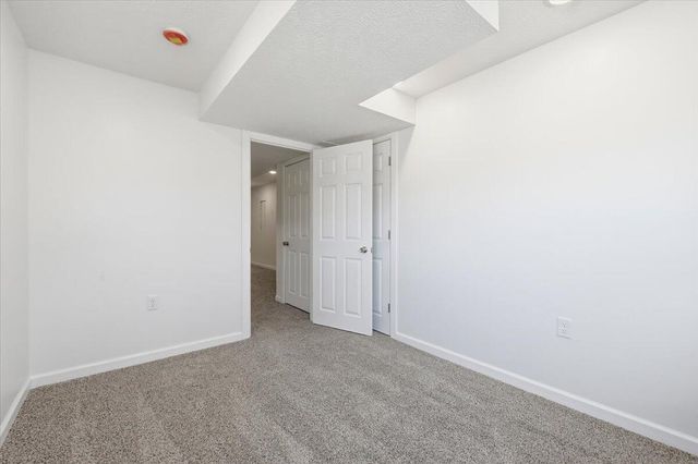 130 ARBOR Circle, Council Bluffs, IA 51503