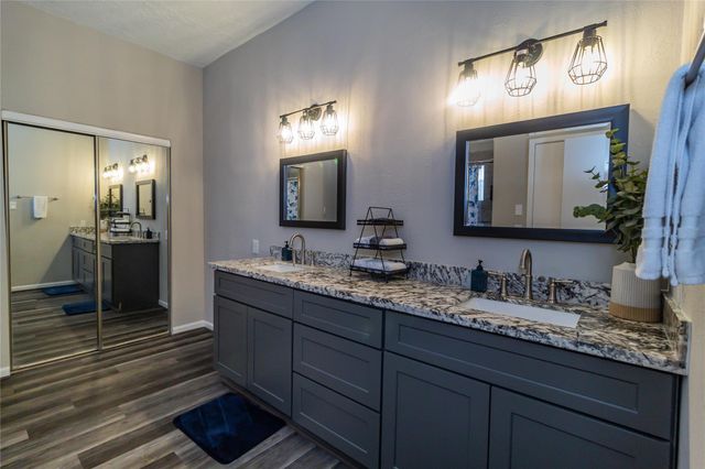 3719 Royal Manor Drive, Houston, TX 77082