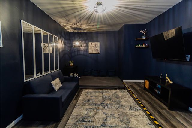 3719 Royal Manor Drive, Houston, TX 77082