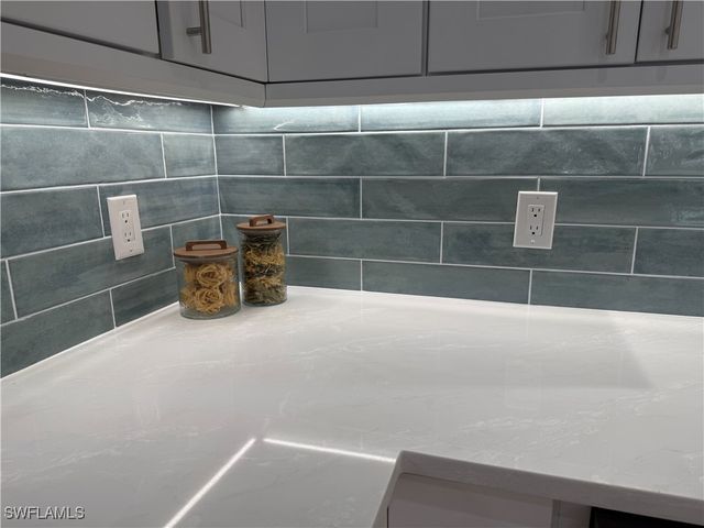 23485 Olde Meadowbrook CIR, Estero, FL 34134