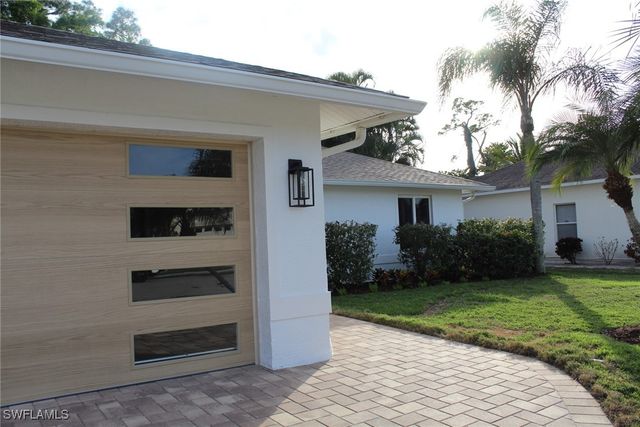 23485 Olde Meadowbrook CIR, Estero, FL 34134