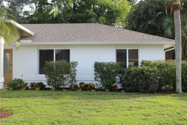 23485 Olde Meadowbrook CIR, Estero, FL 34134