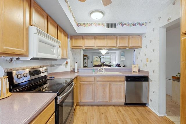 7165 28TH AVENUE W, Bradenton, FL 34209