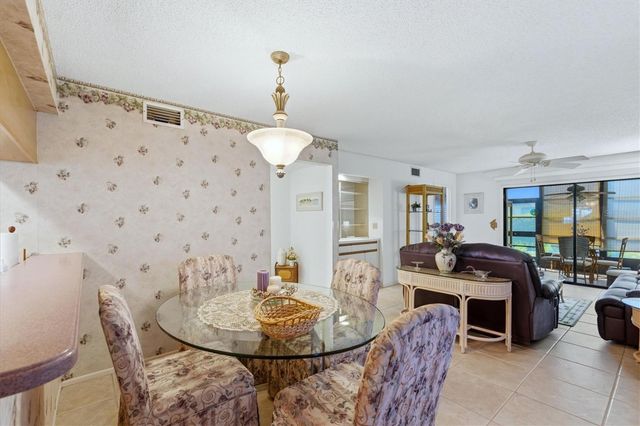 7165 28TH AVENUE W, Bradenton, FL 34209