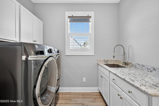 1308 Cross Water Circle, Leland, NC 28451