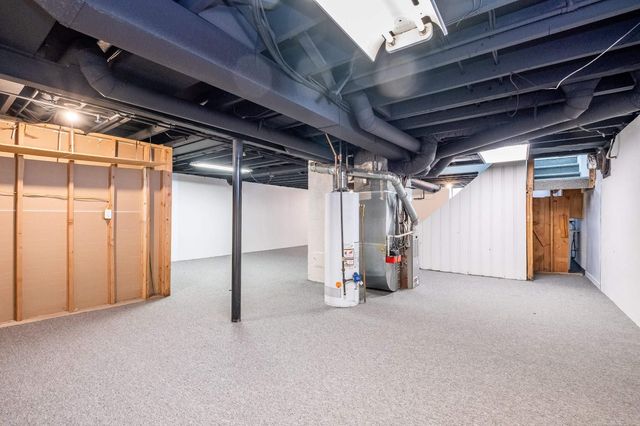 26001 Fernwood Street, Roseville, MI 48066