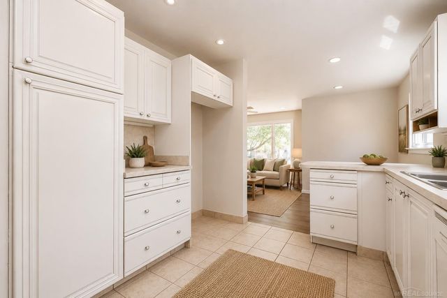 26001 Fernwood Street, Roseville, MI 48066