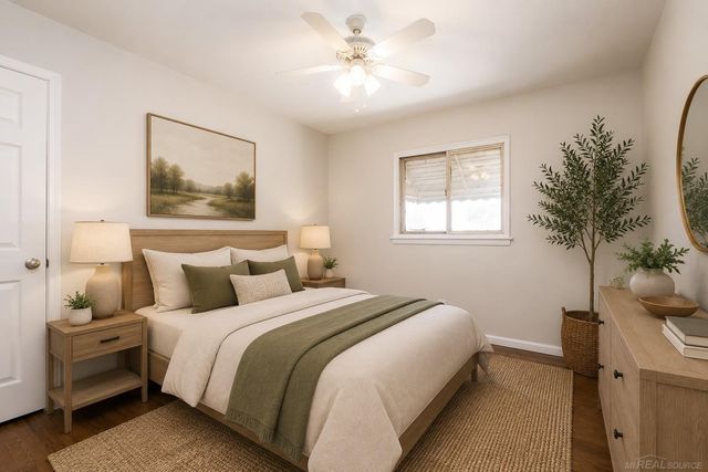 26001 Fernwood Street, Roseville, MI 48066