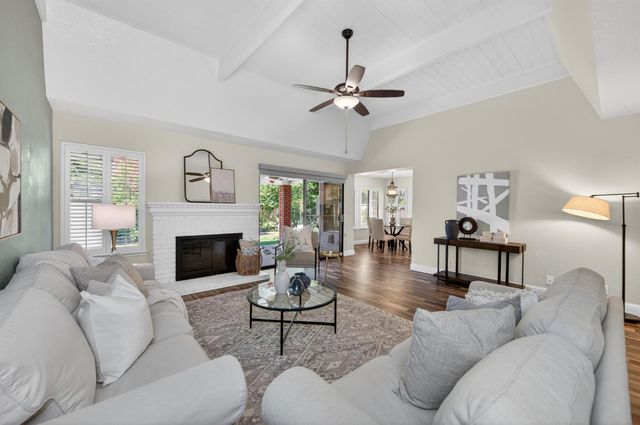 2802 W Downing Court, Fresno, CA 93711