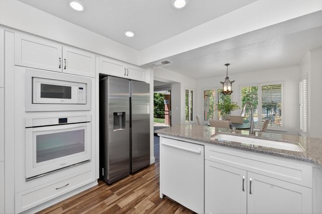 2802 W Downing Court, Fresno, CA 93711