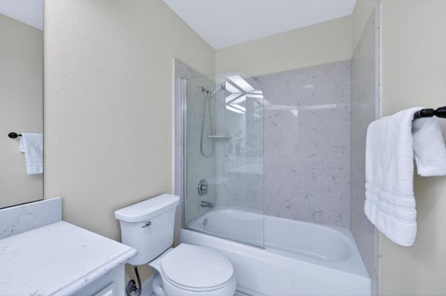 2802 W Downing Court, Fresno, CA 93711