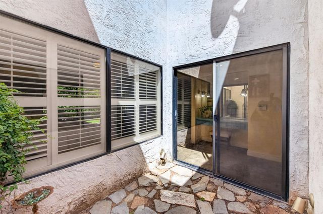 2802 W Downing Court, Fresno, CA 93711