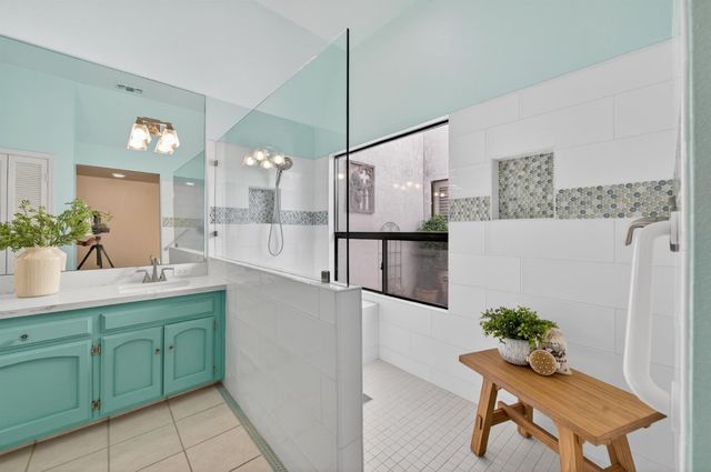 2802 W Downing Court, Fresno, CA 93711