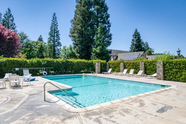 2802 W Downing Court, Fresno, CA 93711