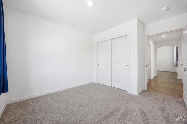 7307 Millers Point Lane, Bakersfield, CA 93307