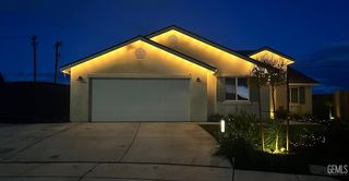 7307 Millers Point Lane, Bakersfield, CA 93307