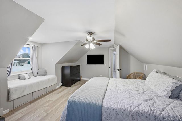 7 Woodbrook Drive, Ridge, NY 11961