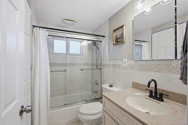 7 Woodbrook Drive, Ridge, NY 11961